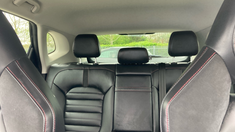 MG HS 1.5 T-GDI Trophy 5dr DCT Petrol Hatchback